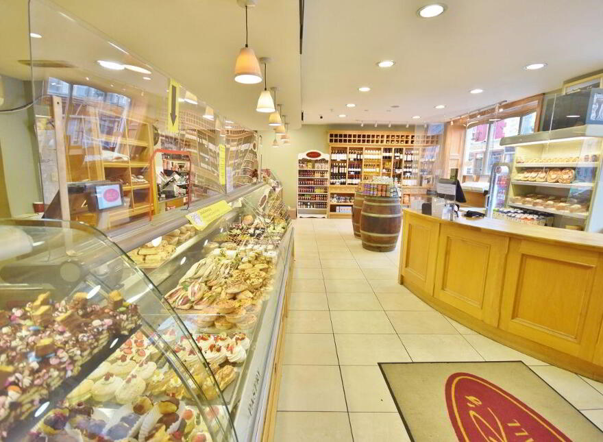 John R's Food Hall, 70/72 Church Street, Listowel, V31X227