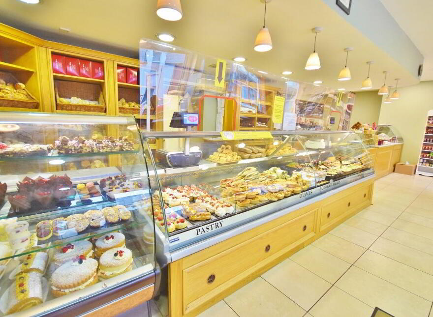 John R's Food Hall, 70/72 Church Street, Listowel, V31X227