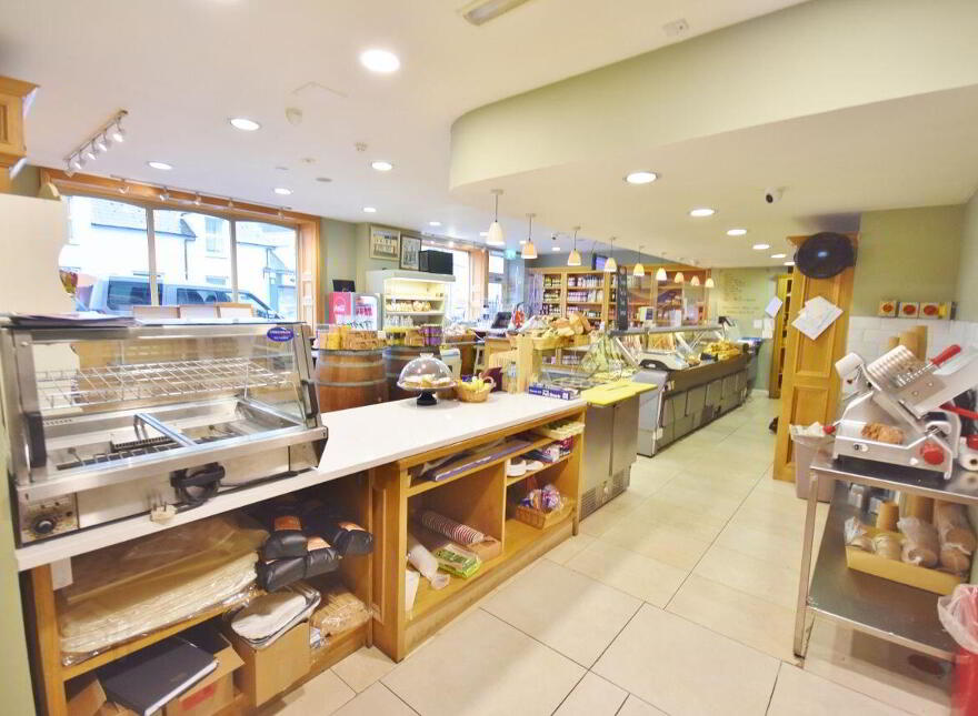 John R's Food Hall, 70/72 Church Street, Listowel, V31X227