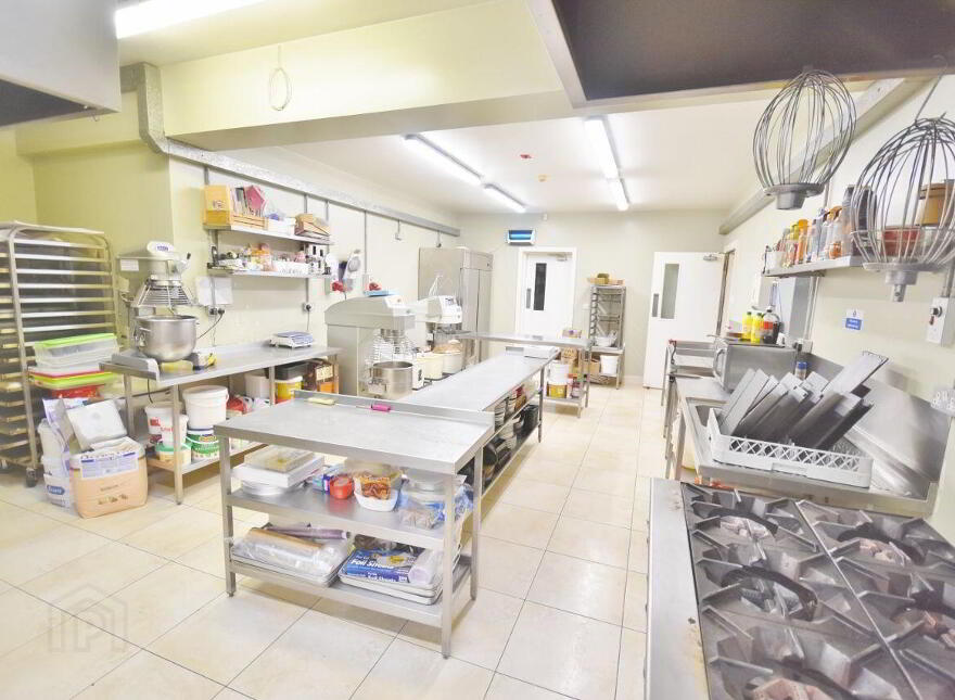 John R's Food Hall, 70/72 Church Street, Listowel, V31X227