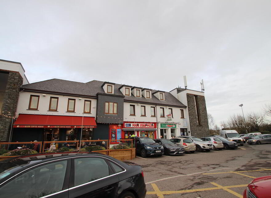 Owenabue Mall, Carrigaline photo