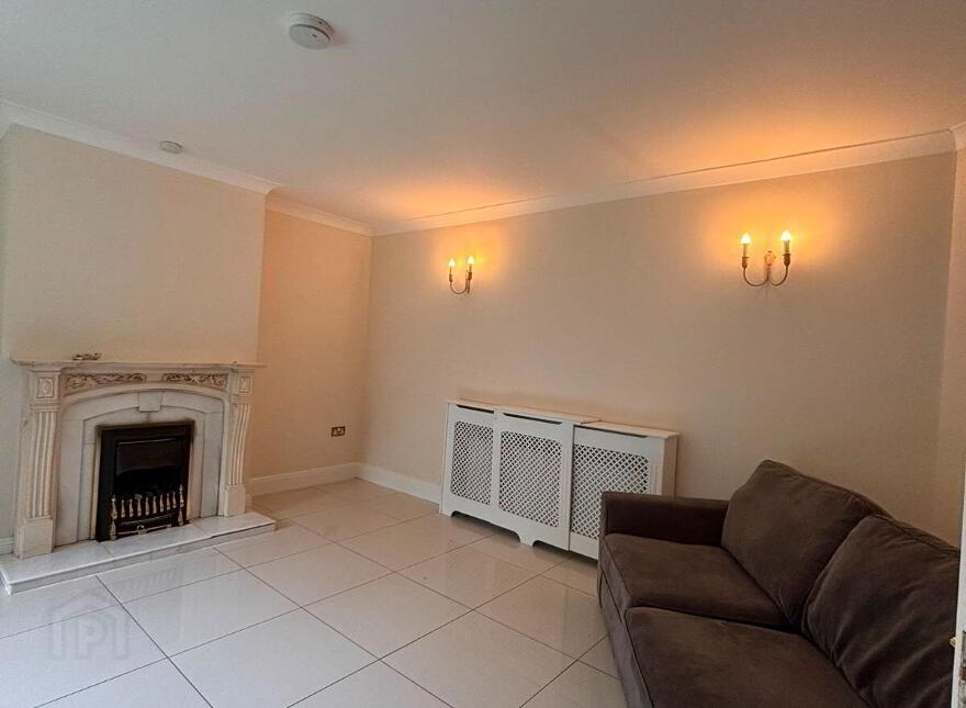 24 Clevedon, Kilmoney Road Lower, Carrigaline, P43K092
