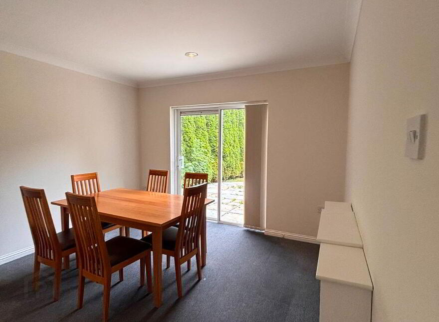 24 Clevedon, Kilmoney Road Lower, Carrigaline, P43K092