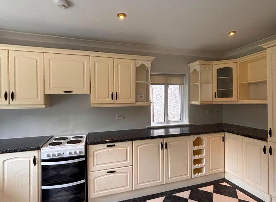 24 Clevedon, Kilmoney Road Lower, Carrigaline, P43K092