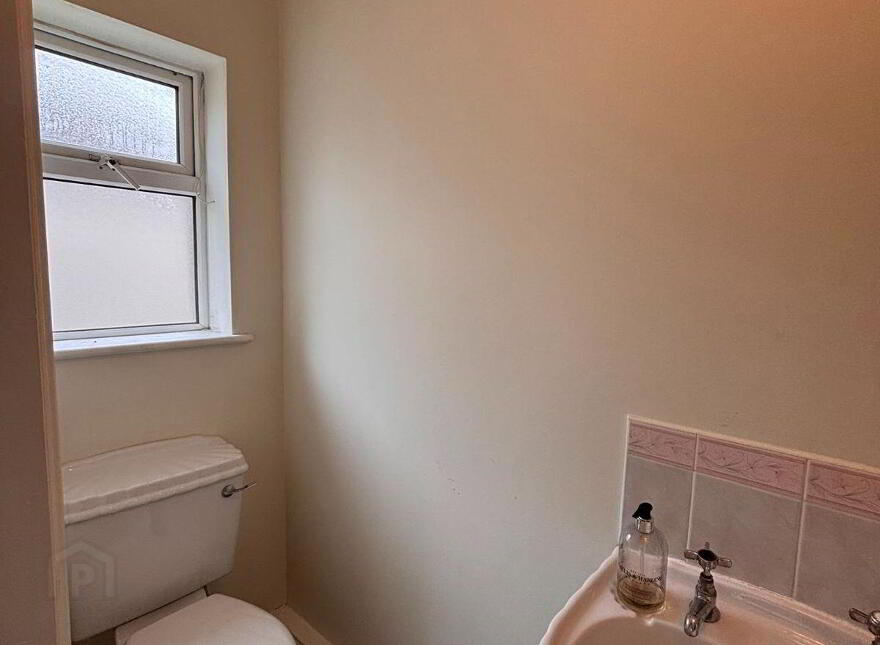 24 Clevedon, Kilmoney Road Lower, Carrigaline, P43K092