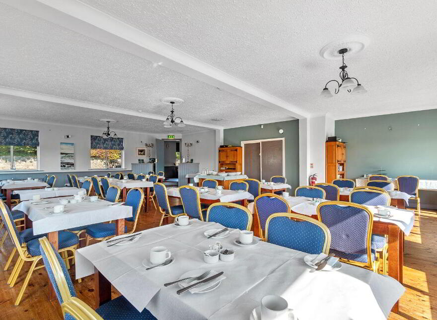 Ouvane Falls Inn, Ballylickey, P75V624