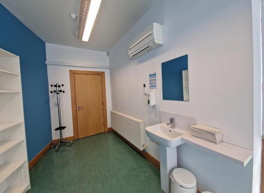 Room 1, Carrick Road Medical Centre, Lis Na Dara, Dundalk, A91HTX3