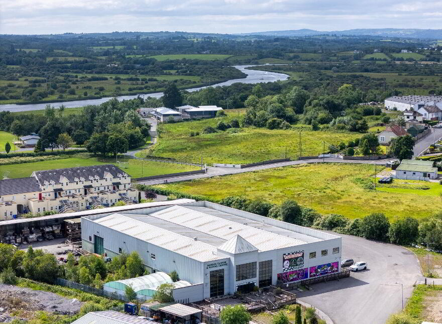 Leitrim Road Retail Point, Leitrim Road, Carrick-On-Shannon, N41F621