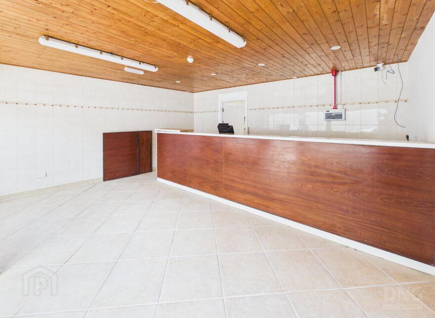 River Street, Clara, R35HH39