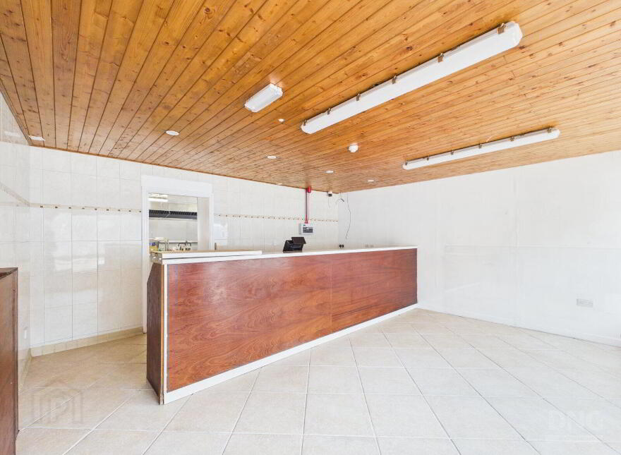 River Street, Clara, R35HH39