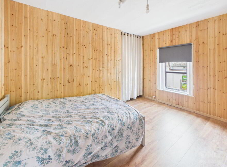 River Street, Clara, R35HH39