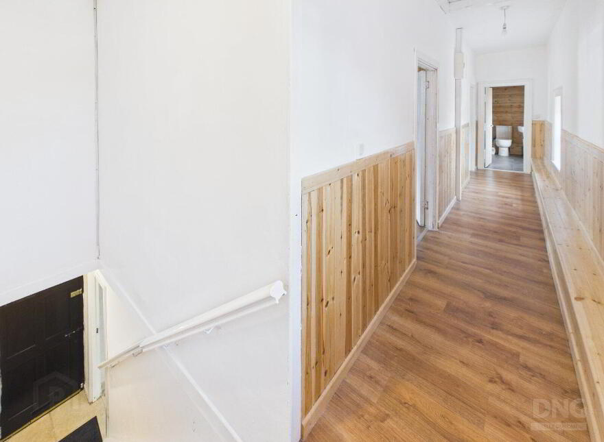 River Street, Clara, R35HH39