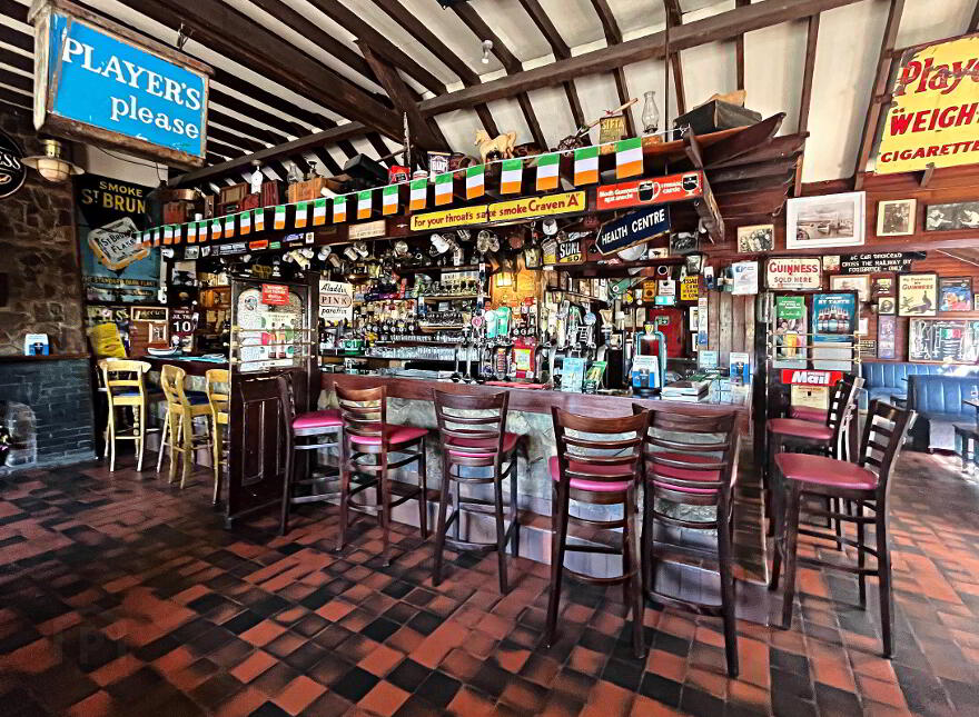 Mooneys Traditional Public House, An Rinn, Dungarvan, X35X685