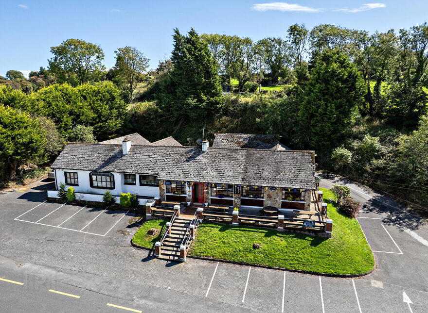 Mooneys Traditional Public House, An Rinn, Dungarvan, X35X685
