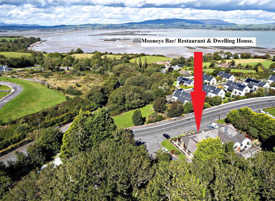 Mooneys Traditional Public House, An Rinn, Dungarvan, X35X685
