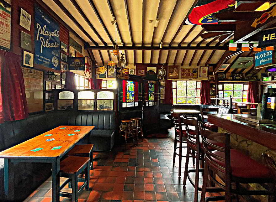 Mooneys Traditional Public House, An Rinn, Dungarvan, X35X685