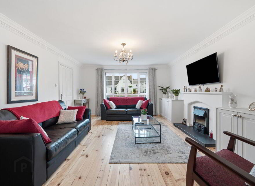 5 Drummond Brae, Ballynahinch, BT24 8EY