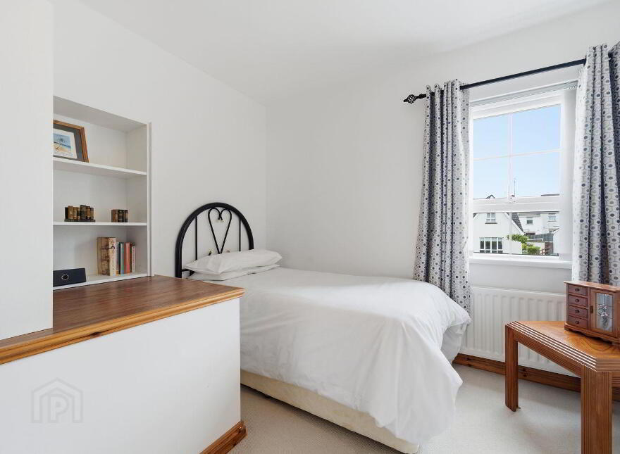 5 Drummond Brae, Ballynahinch, BT24 8EY
