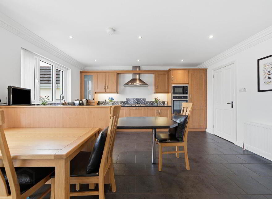 5 Drummond Brae, Ballynahinch, BT24 8EY