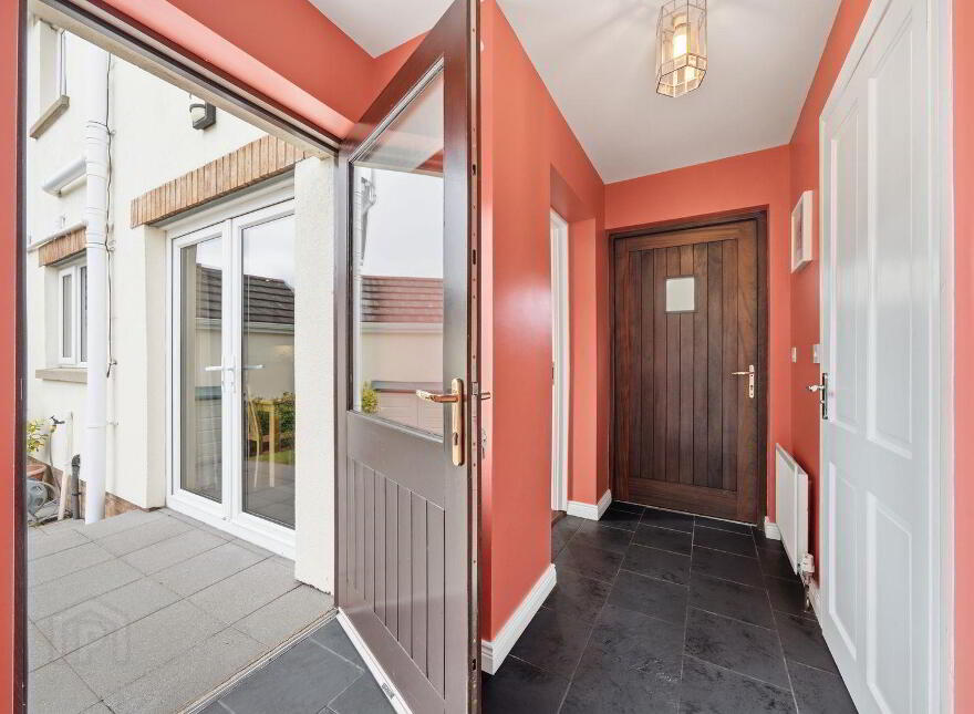 5 Drummond Brae, Ballynahinch, BT24 8EY