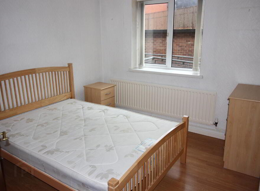 Flat 11, 206 Lisburn Road, Belfast, BT9 6GD