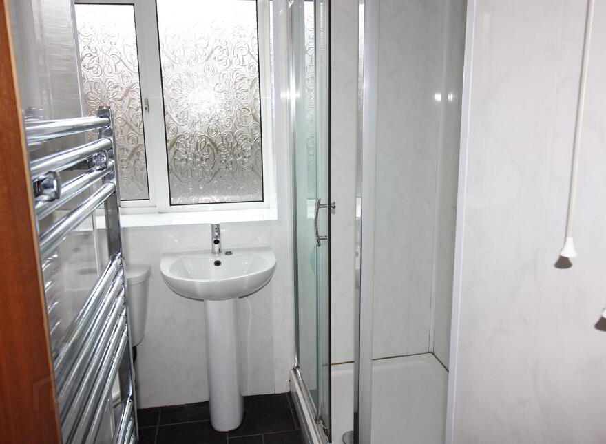 Flat 11, 206 Lisburn Road, Belfast, BT9 6GD