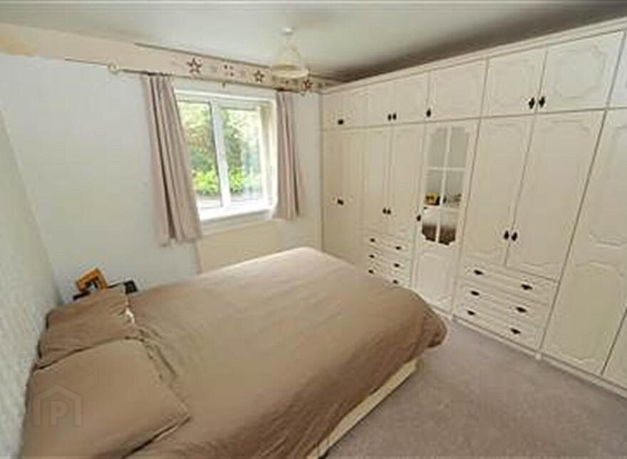 Apt 11, 206 Lisburn Road, Belfast, BT9 6GD