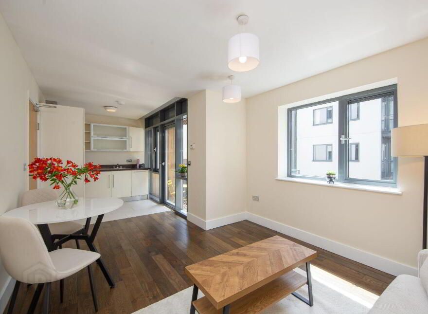 Apt 101, Block 100 Cathedral Court, New Street South, Dublin 8, D08TD53