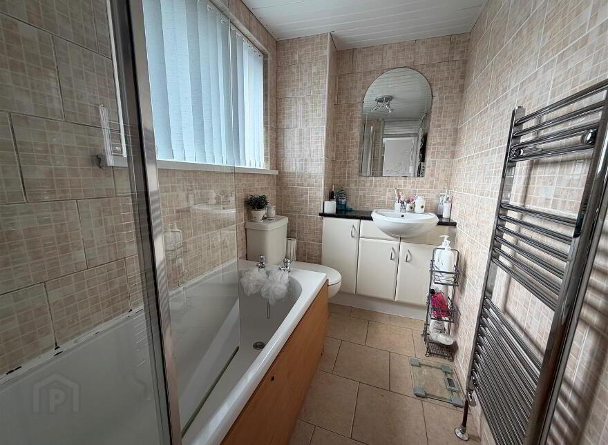 29 Carrowdore Gardens, Bangor, BT19 1SU