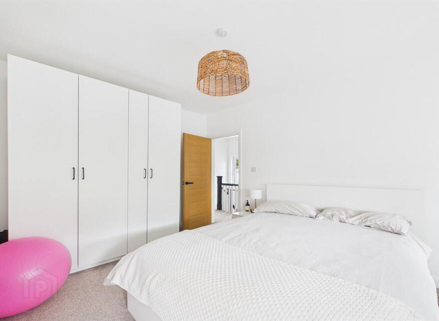 52 Marlborough Park North, Belfast, BT9 6HJ
