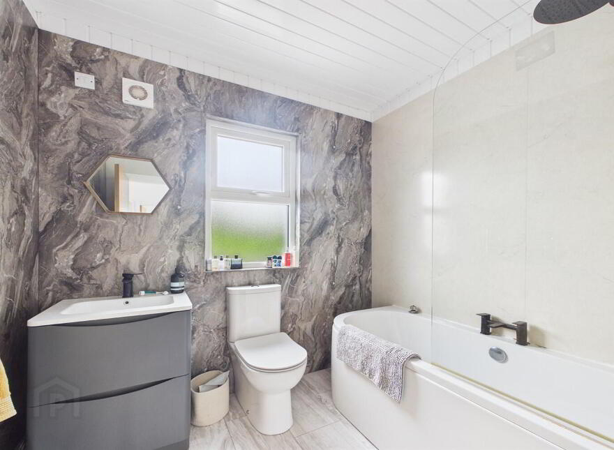 52 Marlborough Park North, Belfast, BT9 6HJ