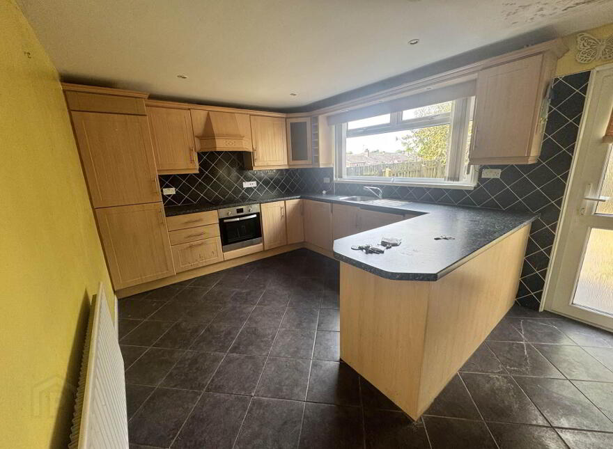 6 Castlemara Walk, Carrickfergus, BT38 7RF