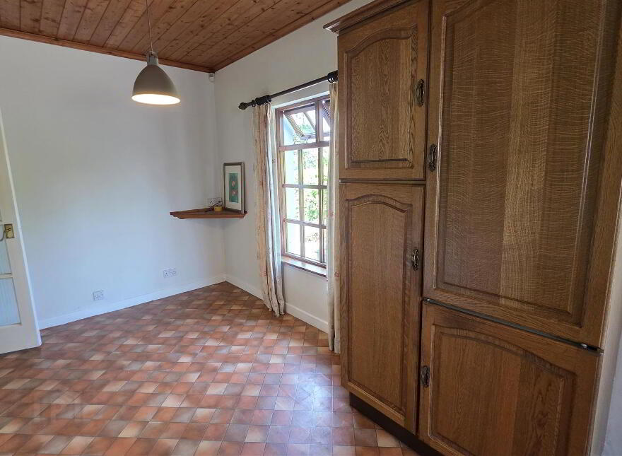 81 Magheralane Road, Randalstown, BT41 2NT