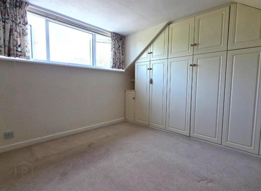 81 Magheralane Road, Randalstown, BT41 2NT