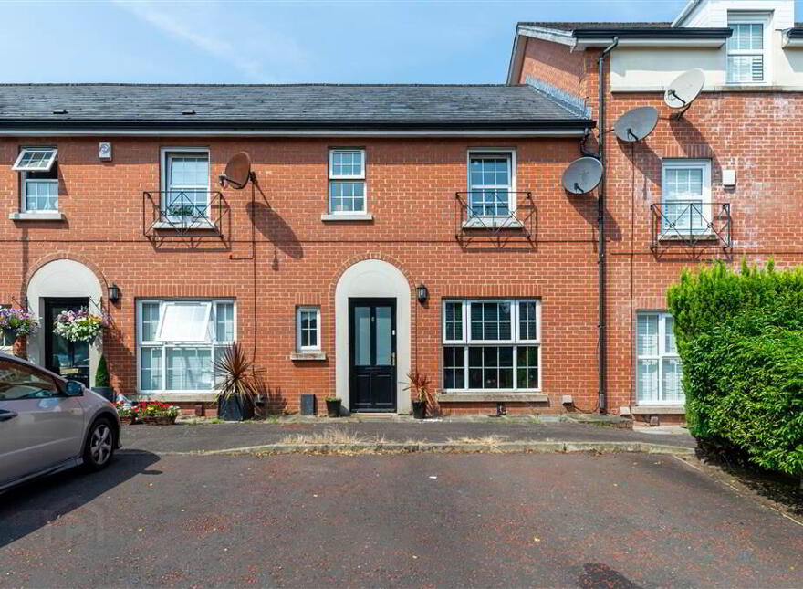 5 Milfort Mews, Dunmurry, Belfast, BT17 9JE