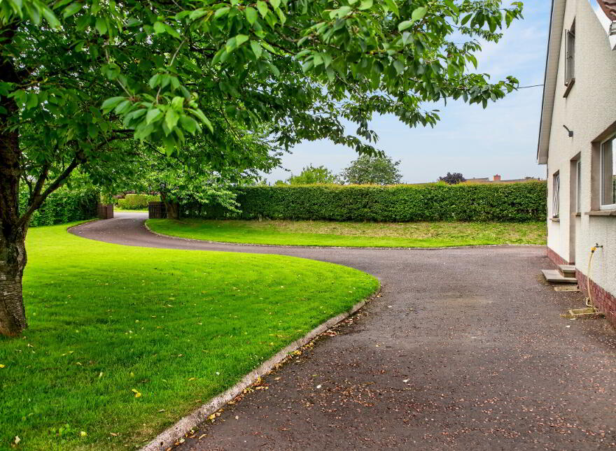 242 Cullybackey Road, Ballymena, BT43 5JH
