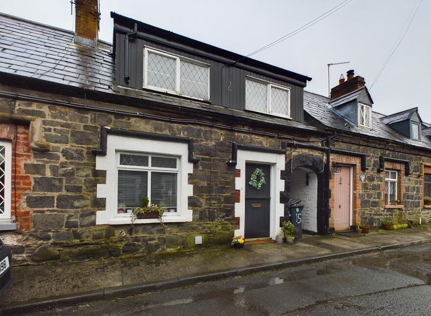 15 Arthur Street, Hillsborough, BT26 6AP