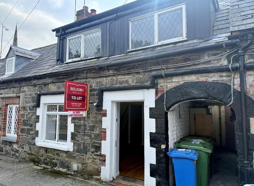 15 Arthur Street, Hillsborough, BT26 6AP