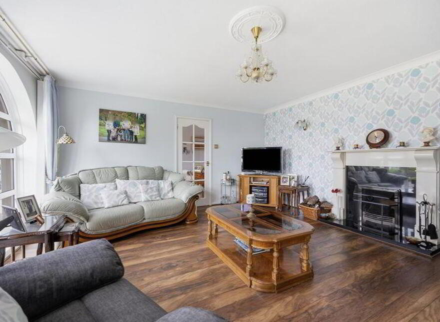 6 Belgravia Green, Bangor, BT19 6XF