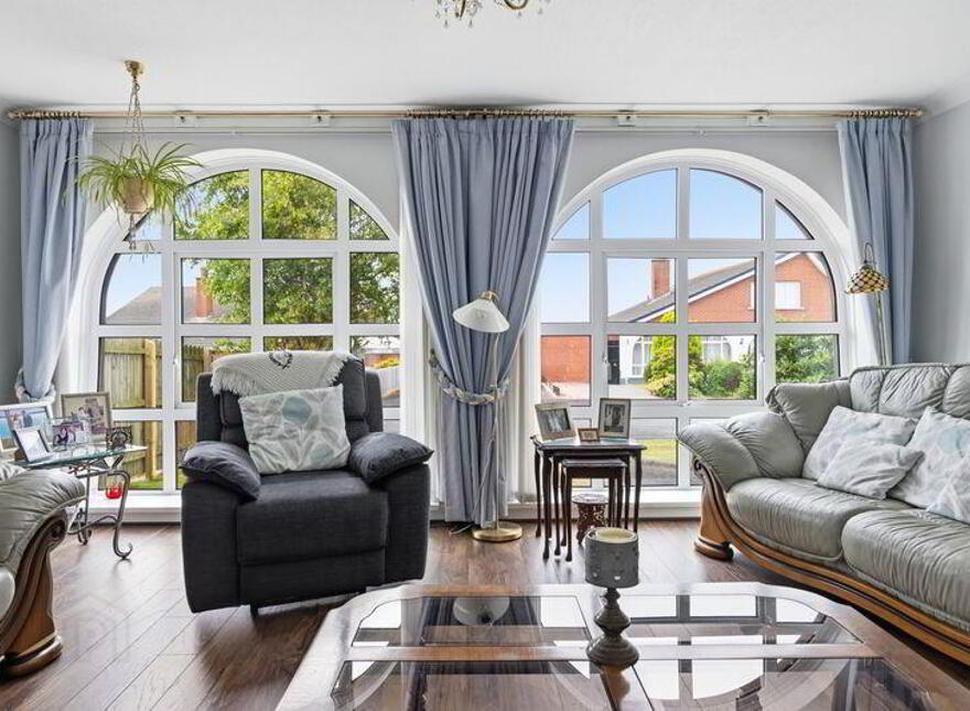 6 Belgravia Green, Bangor, BT19 6XF