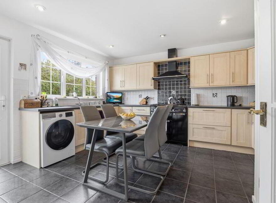 6 Belgravia Green, Bangor, BT19 6XF