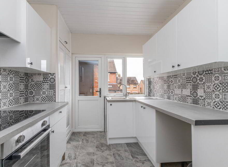 27 Glenside Park, Belfast, BT14 8BG