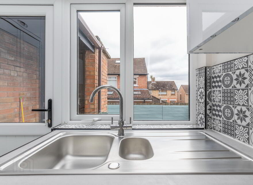 27 Glenside Park, Belfast, BT14 8BG