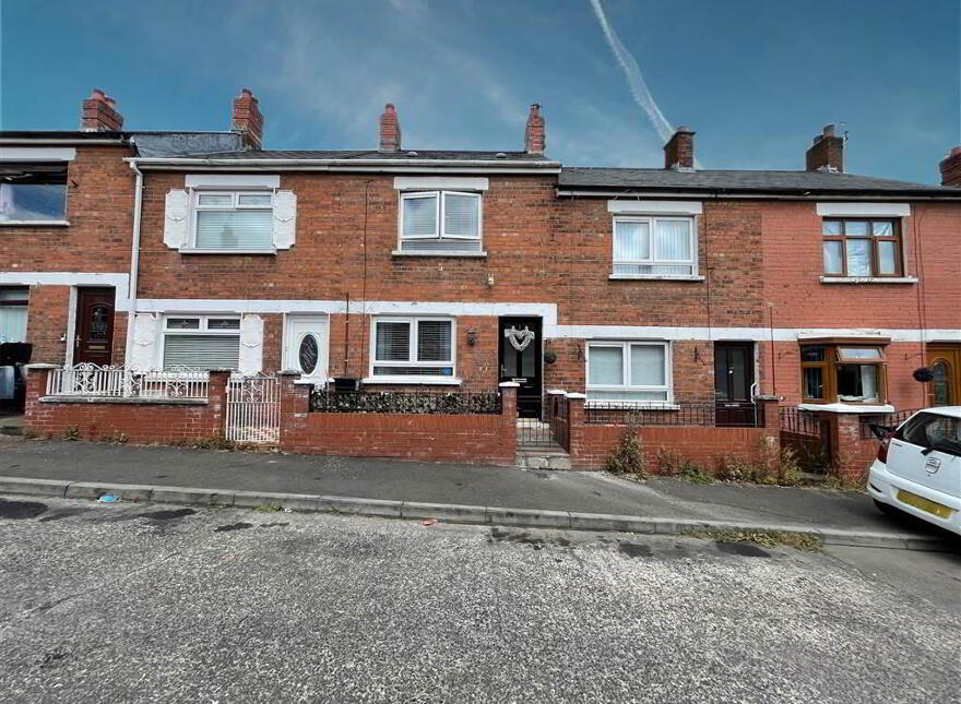 91 Beechmount Parade, Belfast, BT12 7LX