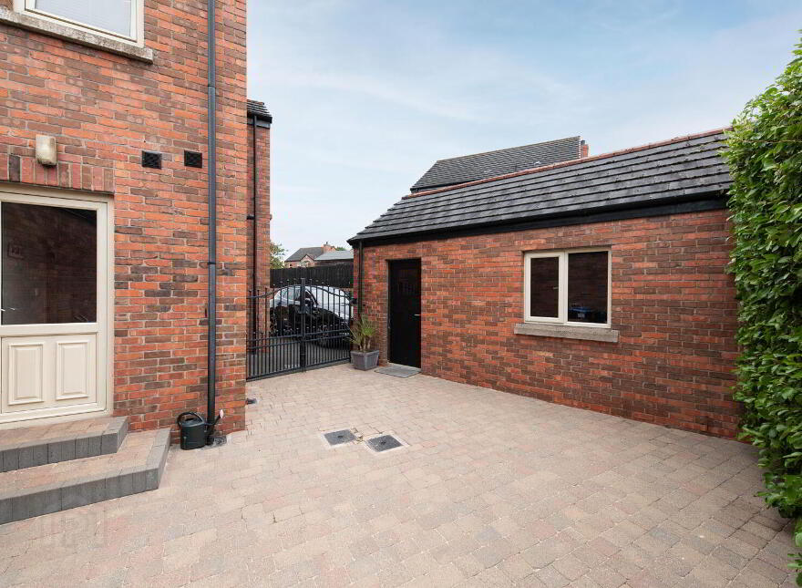 9 Grange Manor, Antrim, BT41 1BF