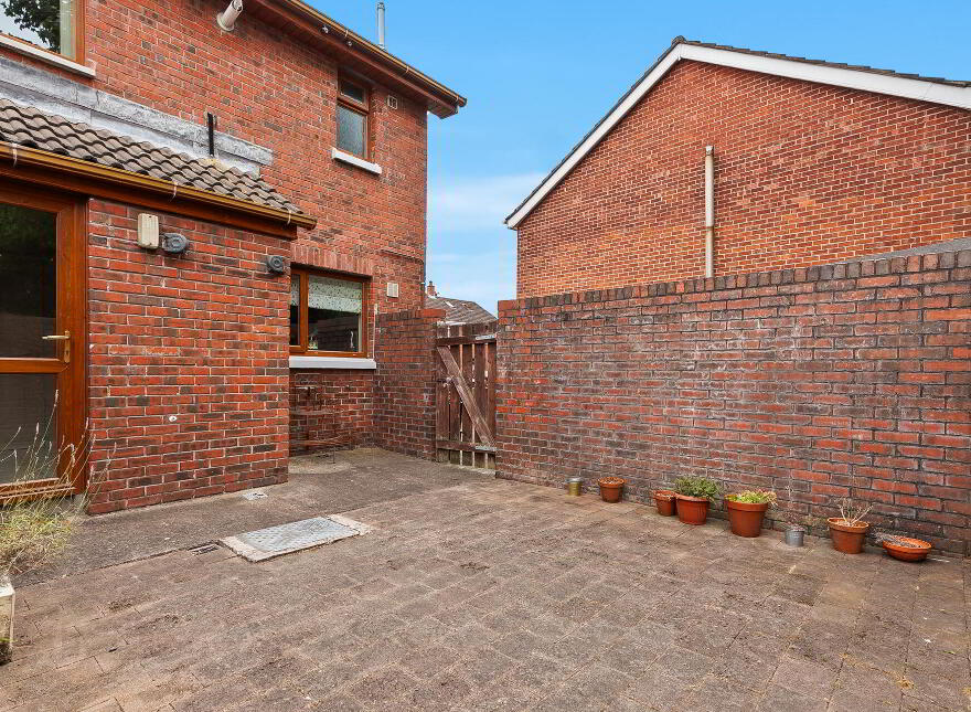 15 Kimona Street, Belfast, BT4 1LP