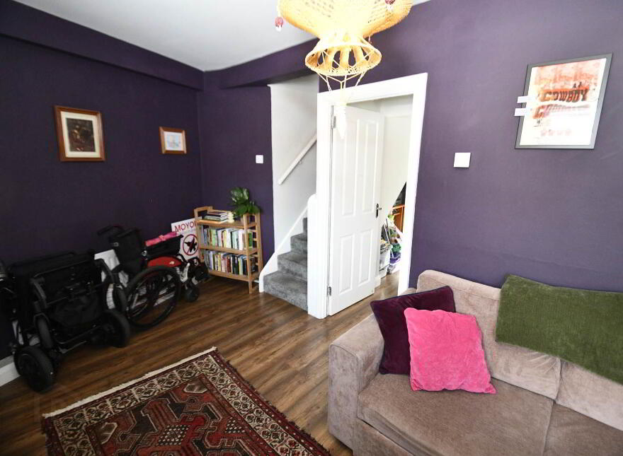 27 Harrogate Street, Falls Road, Belfast, BT12 7AT