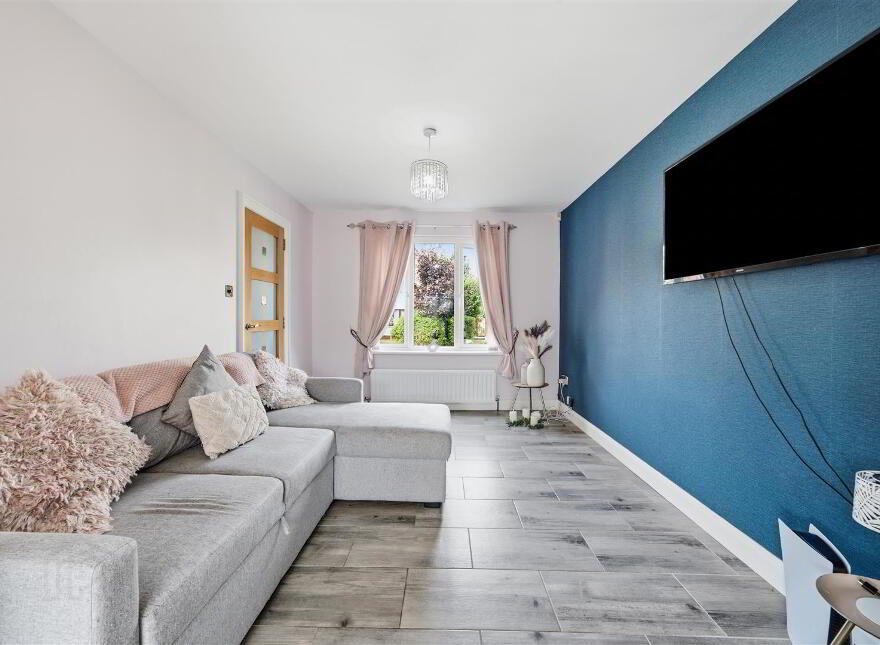 6 Rossconor Close, Annacloy, Downpatrick, BT30 9DY