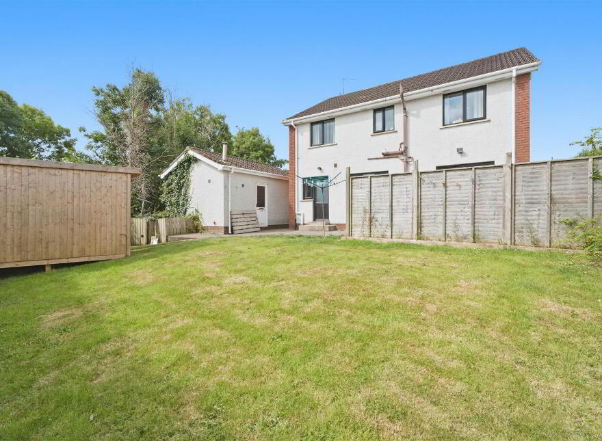 6 Rossconor Close, Annacloy, Downpatrick, BT30 9DY