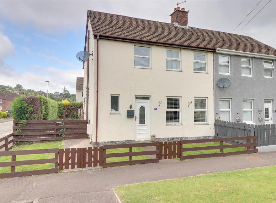 42 Trasnagh Drive, Newtownards, BT23 4PD